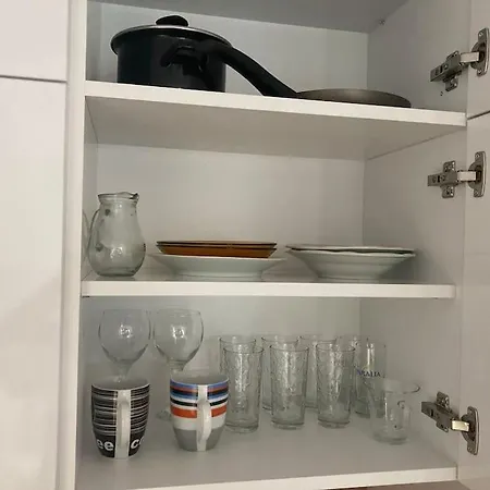 White Studio 1 דירה